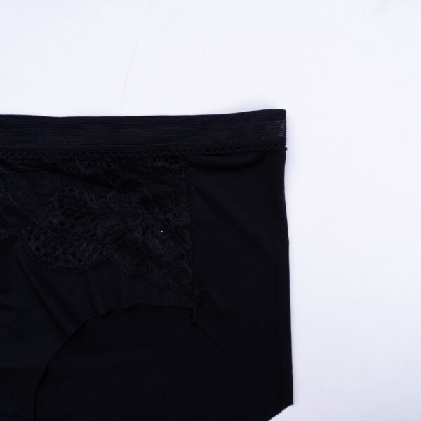 POLINI Celana Dalam Wanita Bahan Ice Silk Free Size Kualitas Premium 888