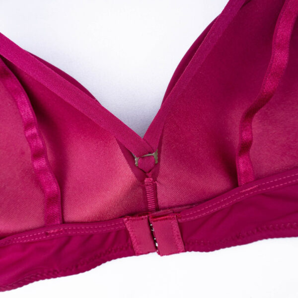 POLINI Bra Tanpa Kawat Busa Tipis Varian Warna Size 32-38 Cup A Kait 2 A147
