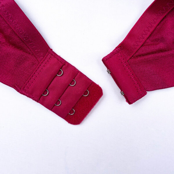 POLINI Bra Tanpa Kawat Busa Tipis Cup A/B Kait 2 A128