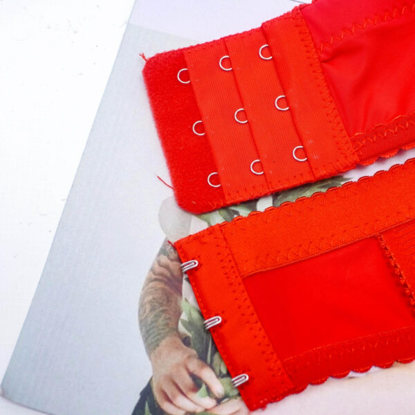 POLINI Bra Jumbo Tanpa Kawat Busa Tipis Size 38-44 Cup B/C Kait 3 G433