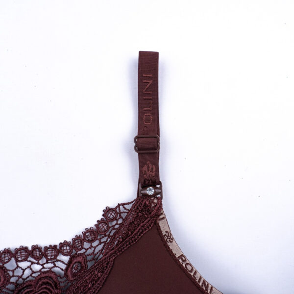 POLINI Bra Tanpa Kawat Busa Tipis Motif Renda Cup A/B B04